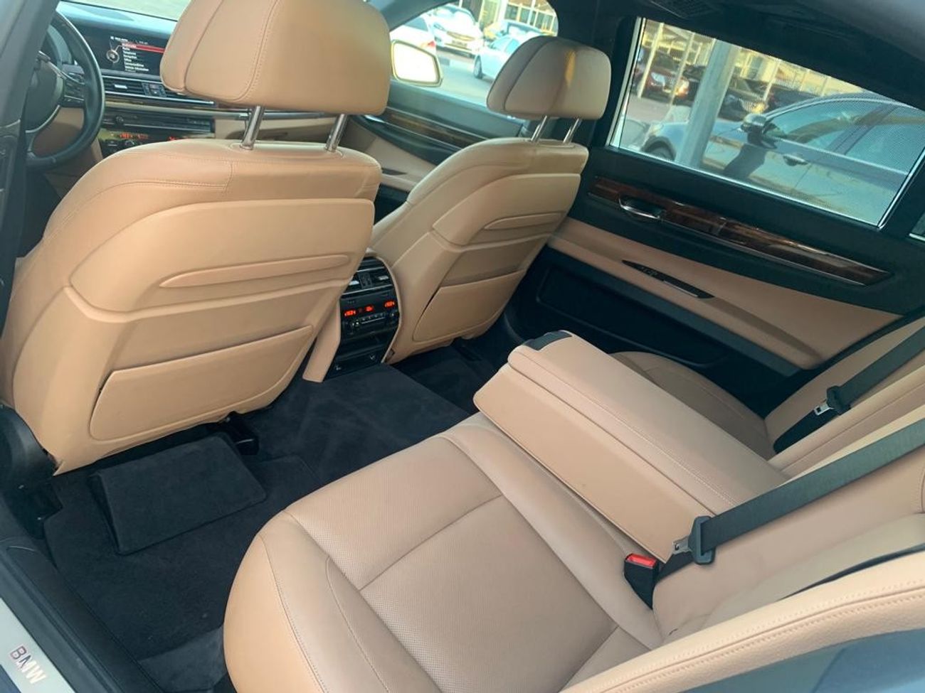 BMW 750Li Executive BMW 750 Li_TWIN POWER TERBO _GCC_2015_Excellent Condition _Full option