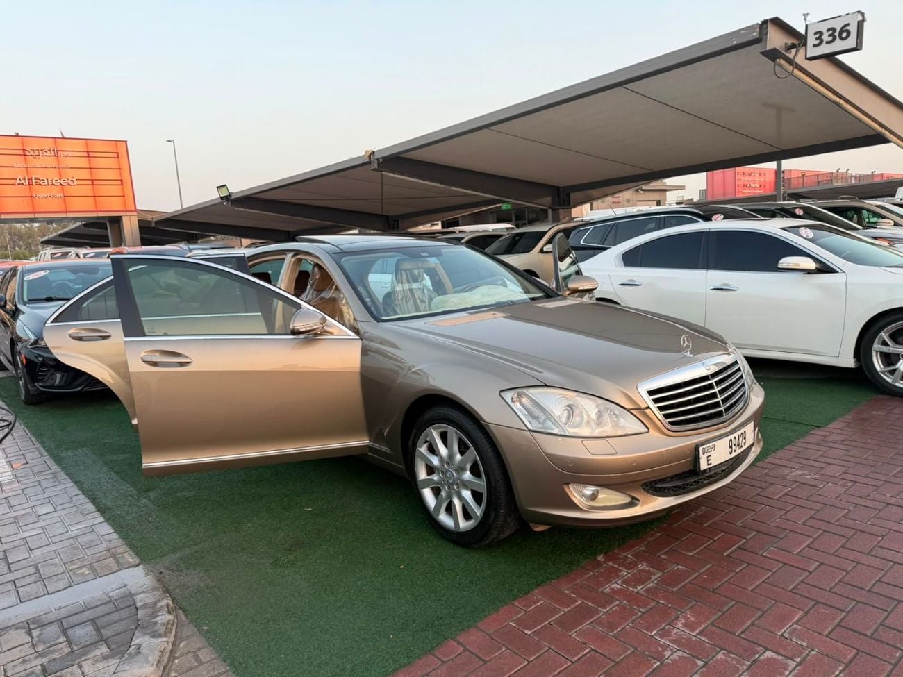 Mercedes Benz S350 LWB Panoramic sunroof, first owner
