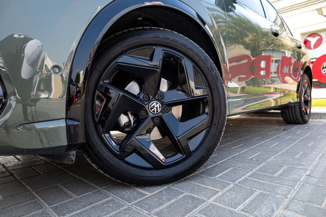 فولكس واجن تيجوان R-Line Black Edition