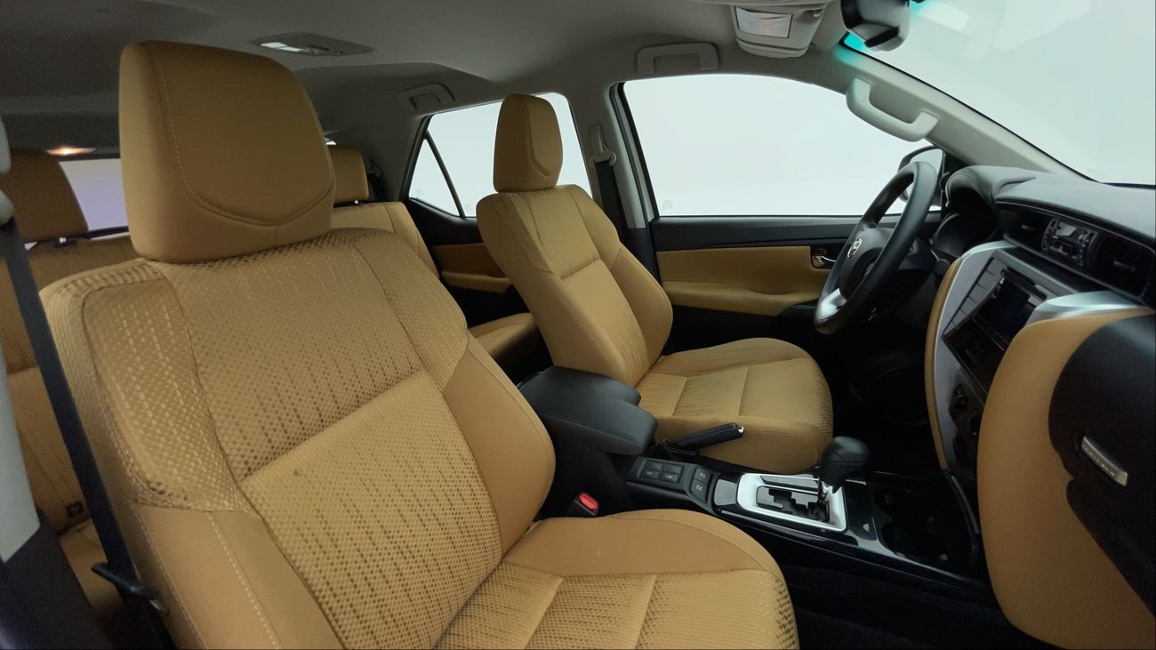 تويوتا فورتونر EXR 2.7 | بدون دفعة مقدمة | اختبار قيادة مجاني للمنزل