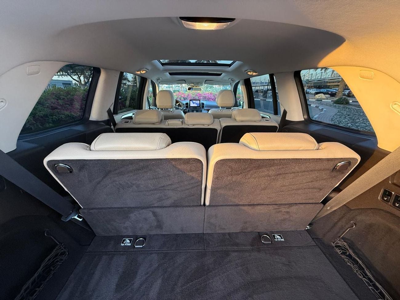 مرسيدس بنز GLS 450 OFFER PRICE MERCEDES BENZ GLS450 2018 KIT MAYBACH GLS600 7 SEATER