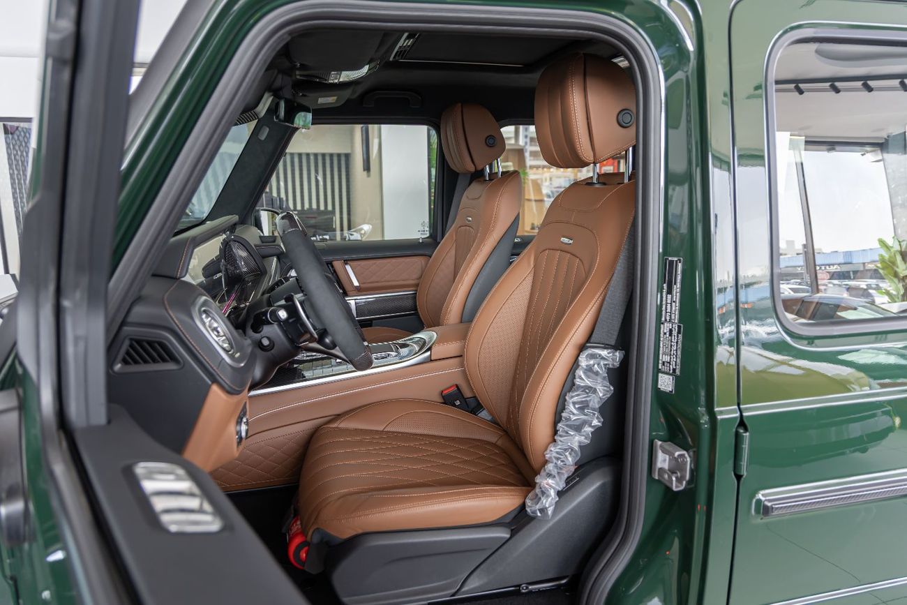 مرسيدس بنز G 63 AMG Double Night Pack|Fully Loaded|2026 Fully Cardbon Fiber |Gargash Auto Warranty PERFOMANCE PACKAGE