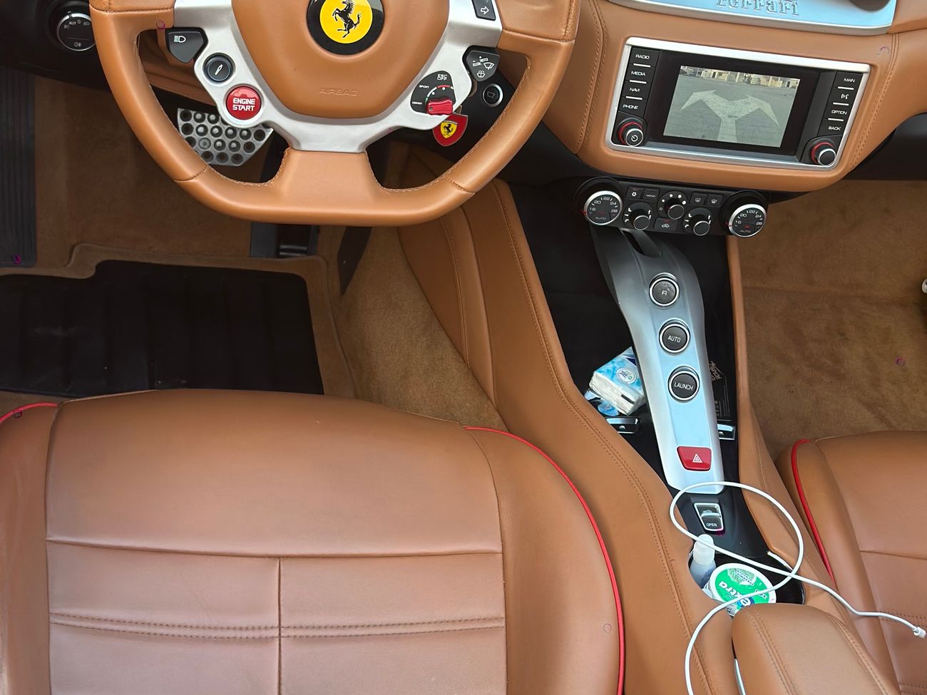Ferrari California T show room level -zero Accedent- under warranty-