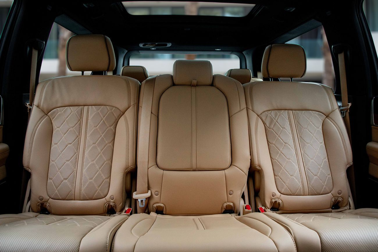 جيب جراند واجونير Grand Wagoneer Series III | 4,700 P.M | 0% Downpayment | Extraordinary Condition!