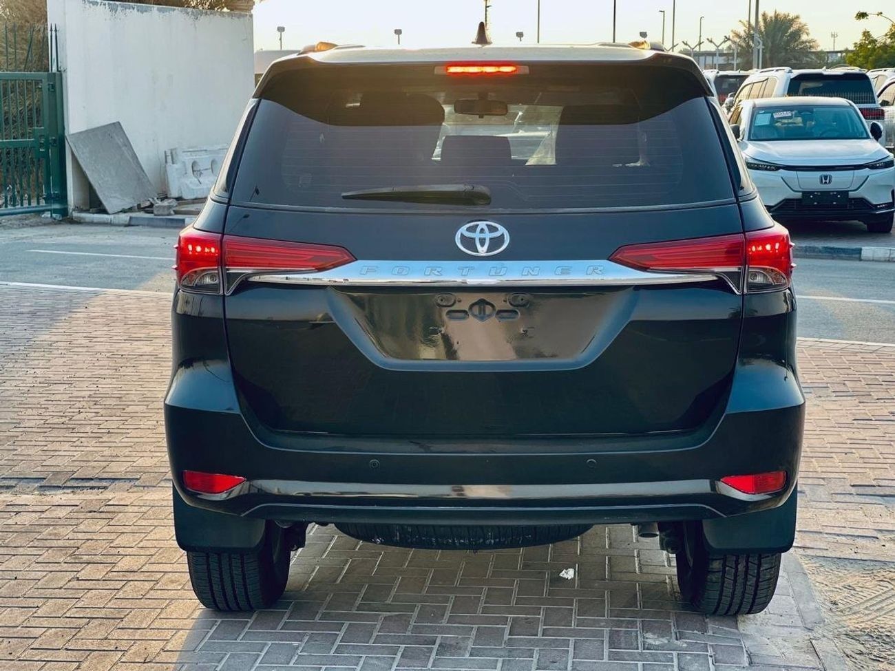 تويوتا فورتونر EXR 2.7L (160 HP) Toyota fortuner V4 2017  2.7