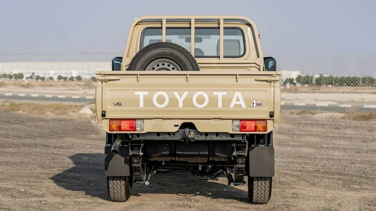 Toyota Land Cruiser Pick Up New Shape 2024YM V6 Petrol Available in stock