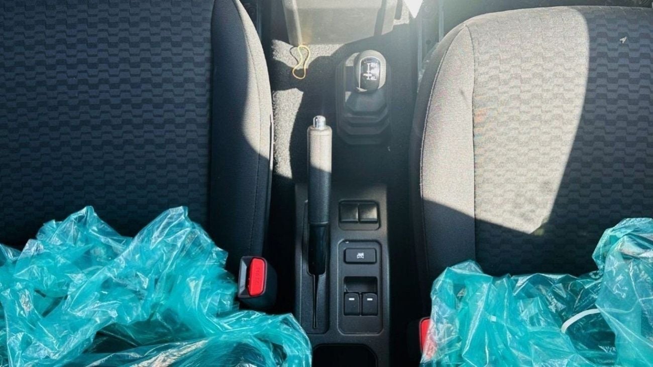سوزوكي جيمني SUZUKI JIMNY GLX 1.5L MT 2025