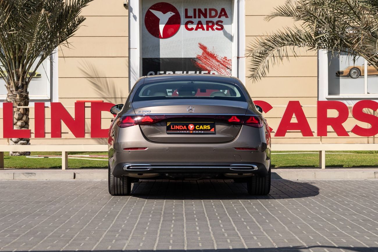 Mercedes-Benz E200 2.0L