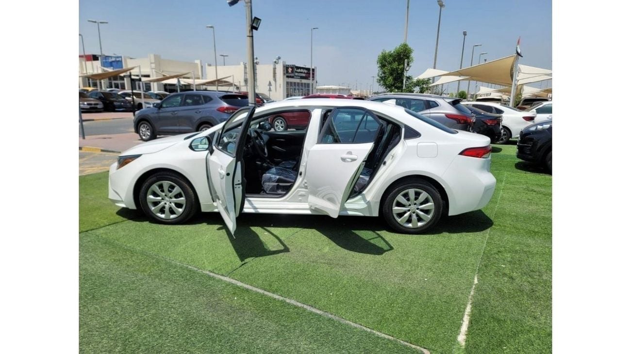 Toyota Corolla SE 2021 Toyota Corolla, Special Edition, Pearl White Color