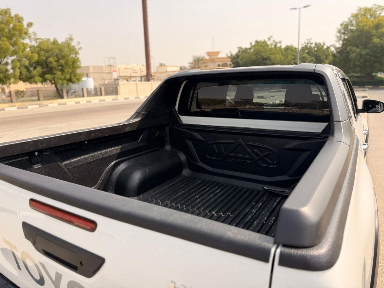 Toyota Hilux SR5 export from Australia