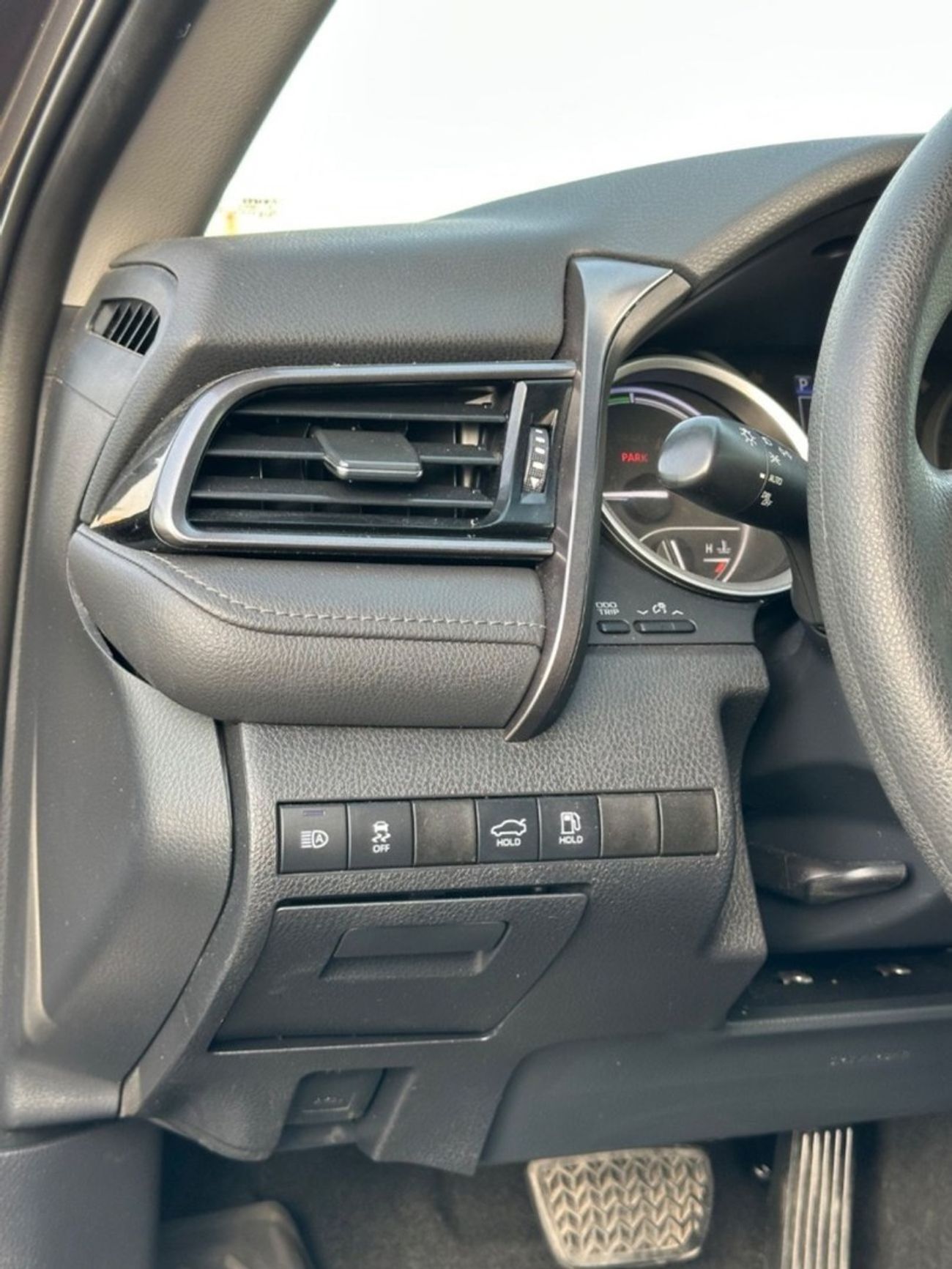 Toyota Camry Hybrid LE HEV 2.5L