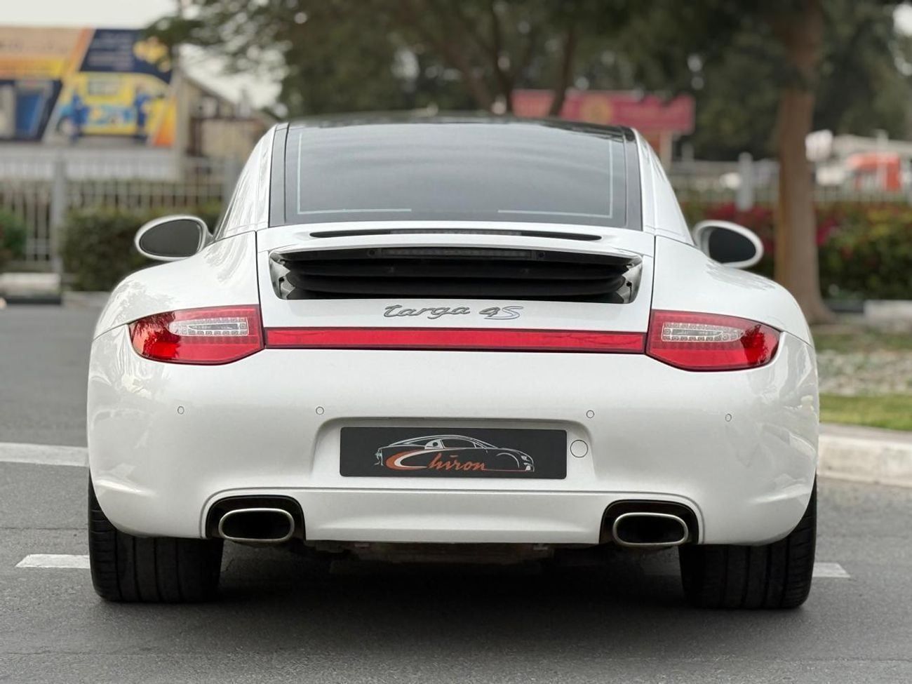 Porsche 911  PORSCHE 911 2010 GCC TOP OF RANGE 2 KEY FULL SERVICE HISTORY FOR EXPORT