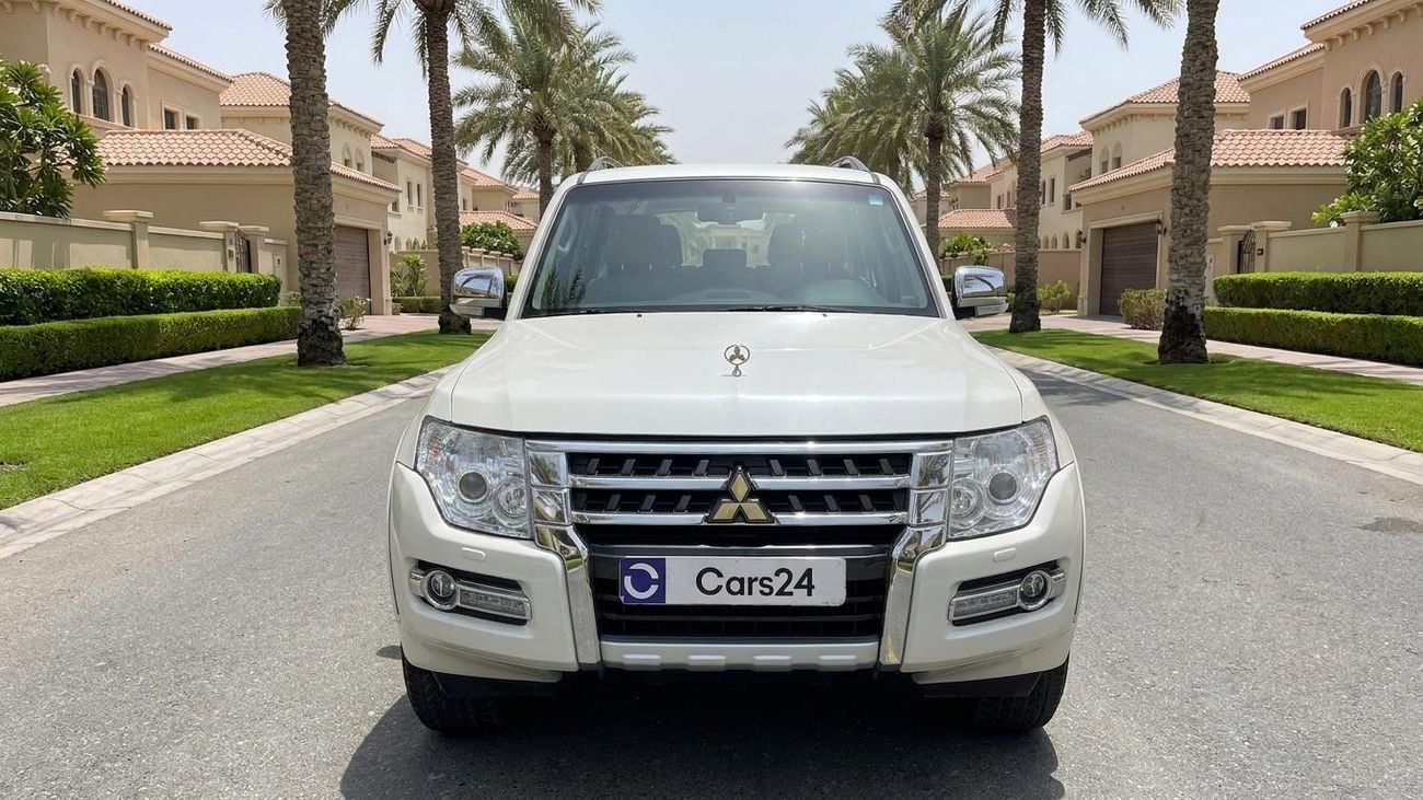 ميتسوبيشي باجيرو GLS HIGHLINE كارس24 هي سوق ضخم للسيارات المستعملة موثوق ومضمون ٪كارس24 هي سوق ضخم للسيارات المستعملة موثوق ومضمون