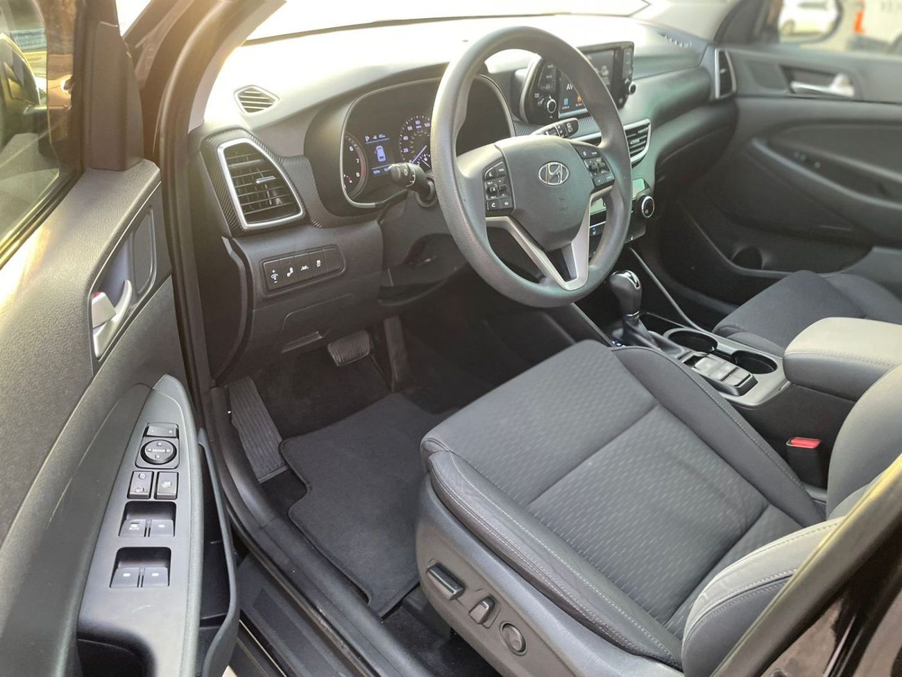 Hyundai Tucson 2020 Hyundai Tucson 2.0L V4 - SEL+ Premium GDi - Push Start With BSM Radar