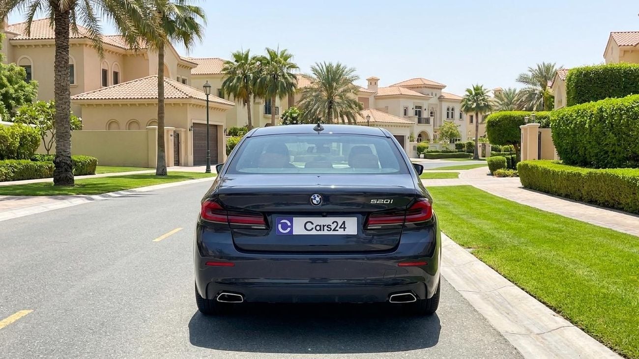 بي أم دبليو 520i JOY EDITION كارس24 هي سوق ضخم للسيارات المستعملة موثوق ومضمون ٪كارس24 هي سوق ضخم للسيارات المستعملة موثوق ومضمون