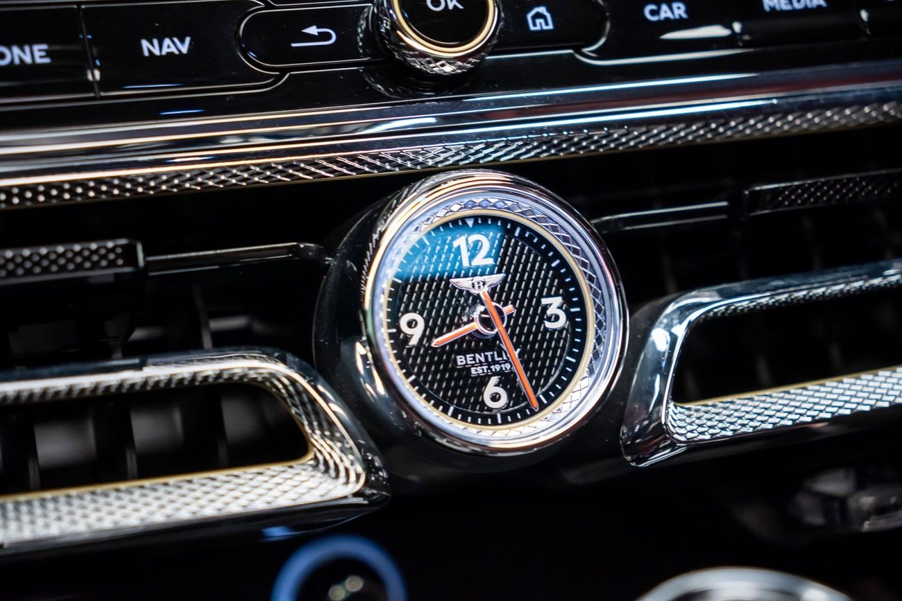 Bentley Flying Spur 6.0T W12