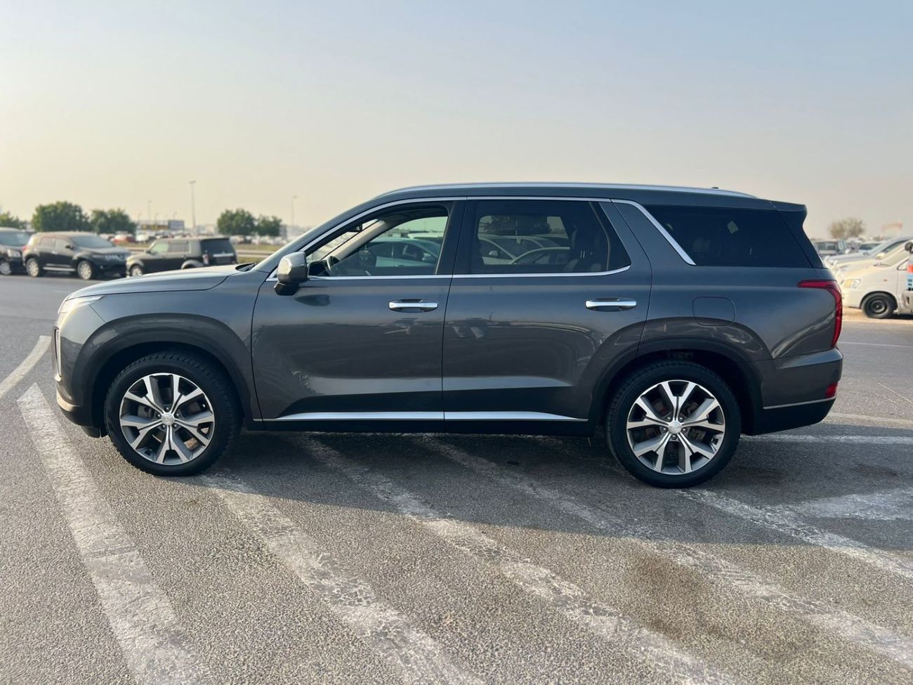 Hyundai Palisade 2022 HYUNDAI PALISADE SEL - 3.8L V6  -  SUNROOF - PUSH START - ELECTRIC & LEATHER SEATS - AUTO TRUNK