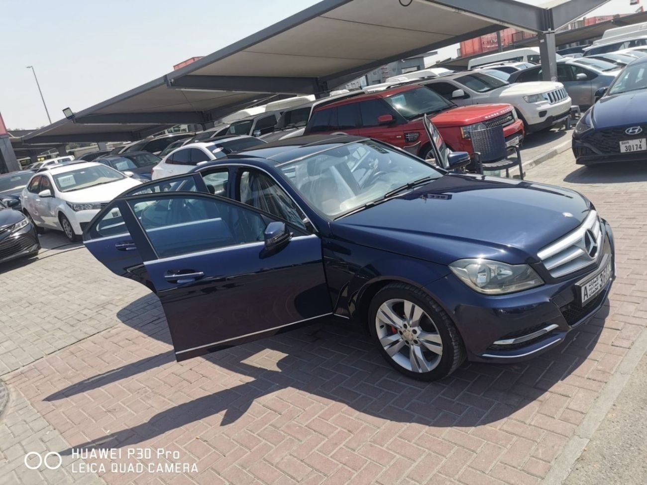 Mercedes-Benz C 200 In excellent condition and requires no expenses