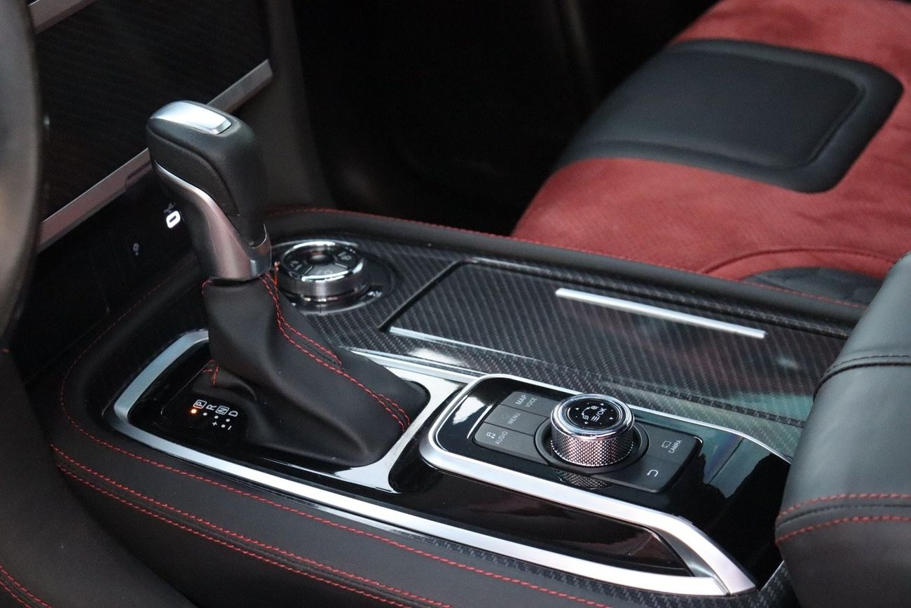 Nissan Patrol LE Titanium 5.6L Nissan Patrol LE Titanium Nismo KIT / 2018 / GCC / V8