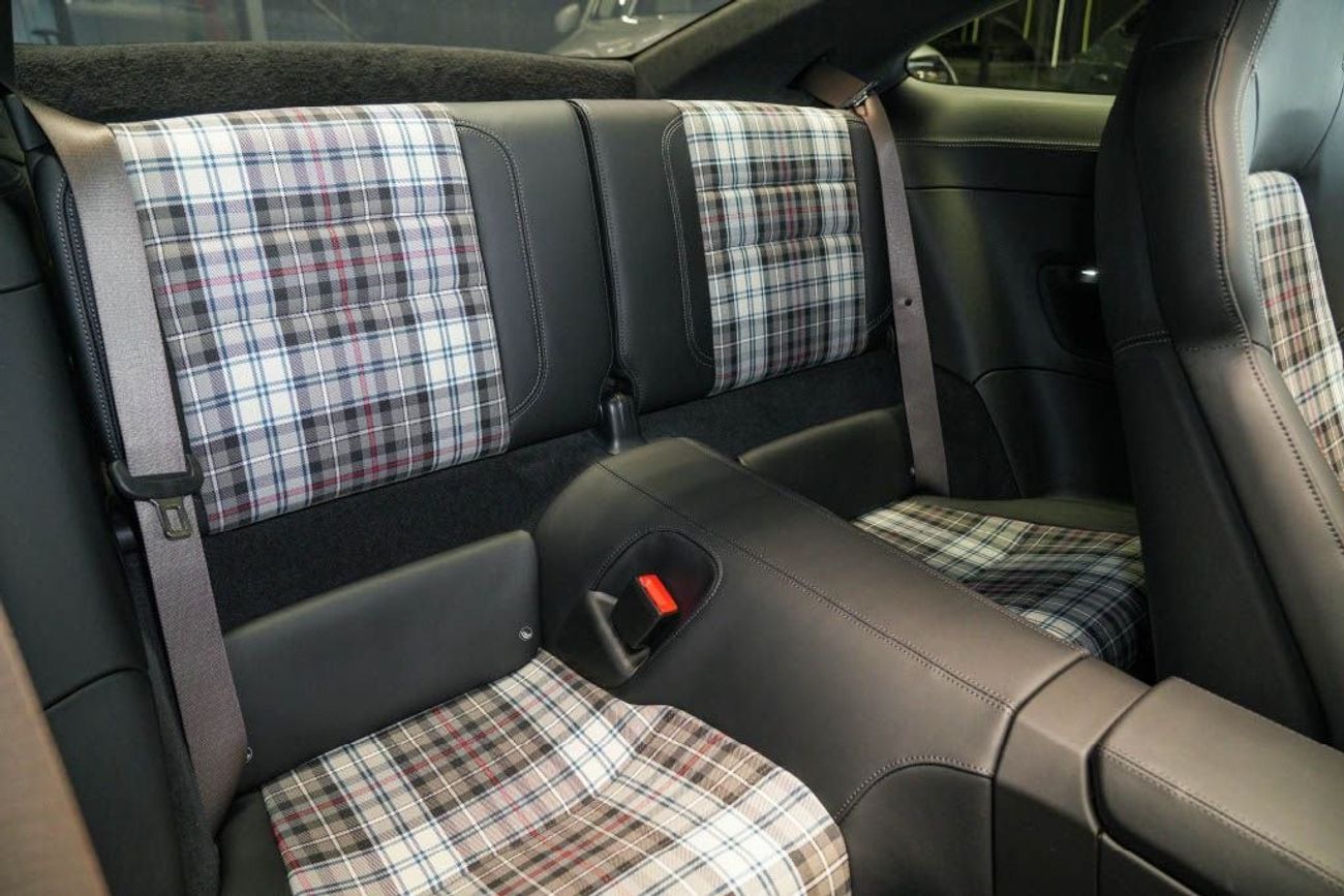 بورش 911 Turbo S 3.8L (640 HP) Coupe