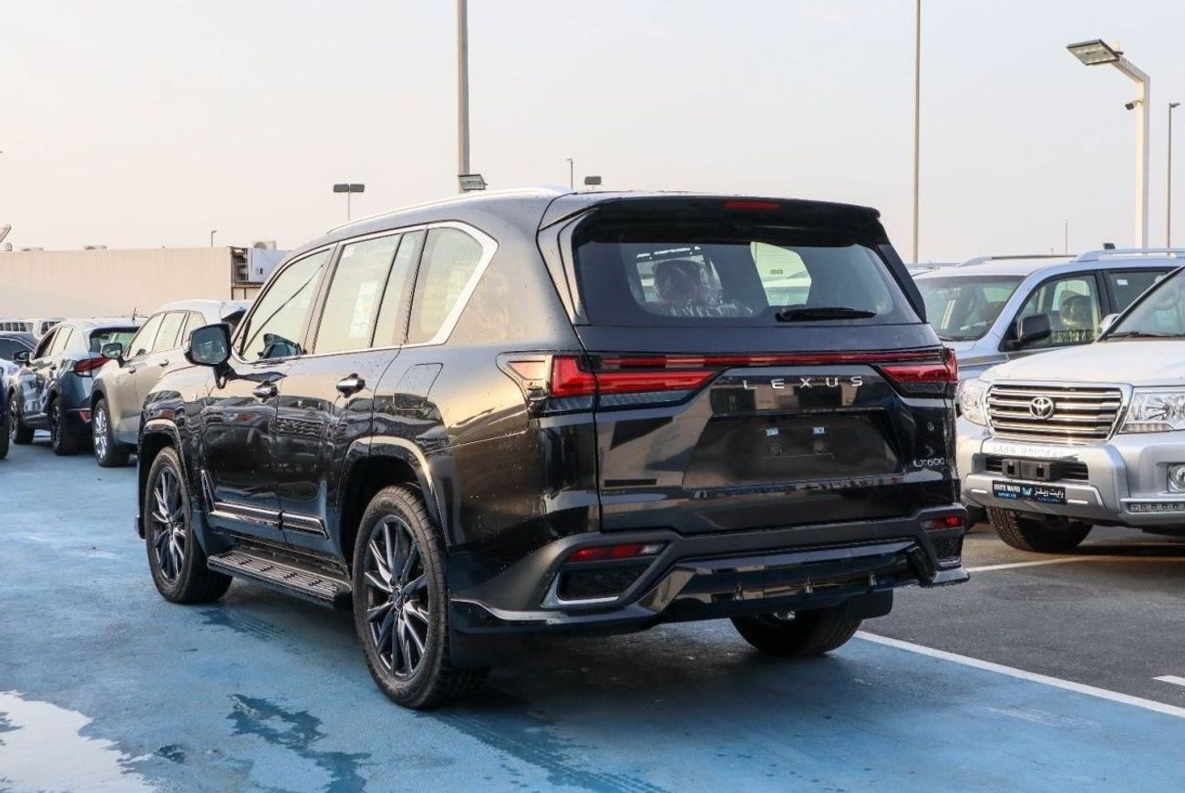 Lexus LX 600 2024 Lexus LX 600 F-Sport  Engine: 3.5L