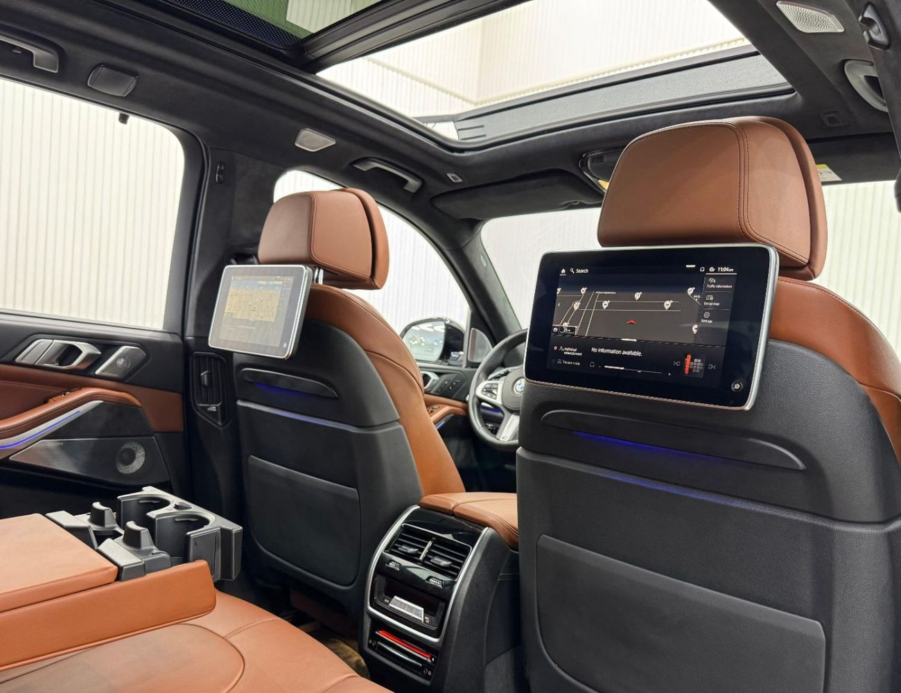 بي أم دبليو X5 M50i Luxury 4.4L 2021 BMW X5 M50i M-Sport, Oct 2025 BMW Warranty + Service Pack, Fully Loaded, Low K