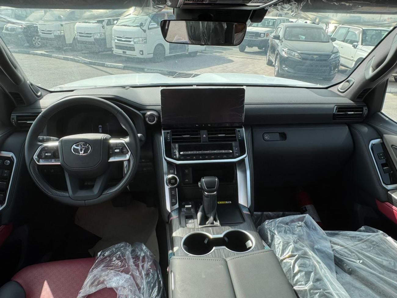 Toyota Land Cruiser VXR 3.5L HYBRID GCC