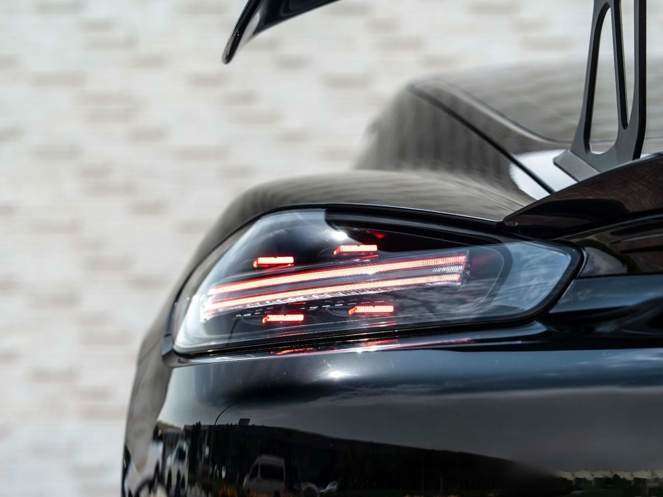 بورش كايمان 718 GT4 4.0L (420 HP) M/T