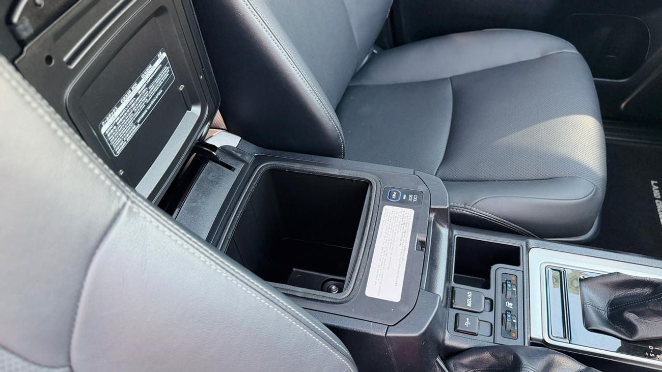 تويوتا برادو 2024 | 2.8L DIESEL | AT | RHD | VENTILATED SEATS | COOL BOX | SUNROOF | BACK TIRE | ELECTRIC SEAT | 