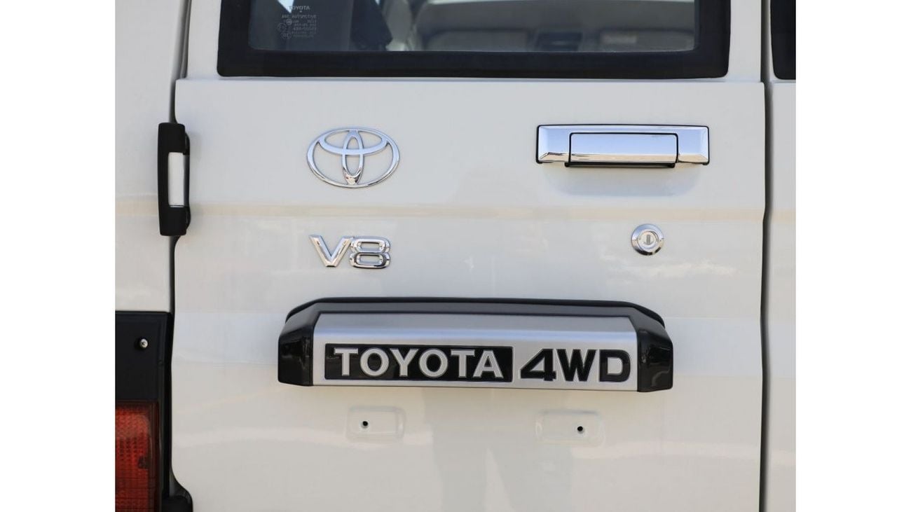 Toyota Land Cruiser 70 LC78 T/DSL- E./4WD/Manual. For Export