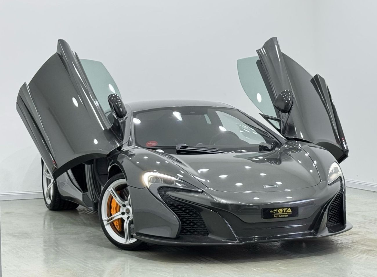McLaren 650S 2015 McLaren 650s, Full Service History, Carbon Fiber Package, Low Kms, GCC