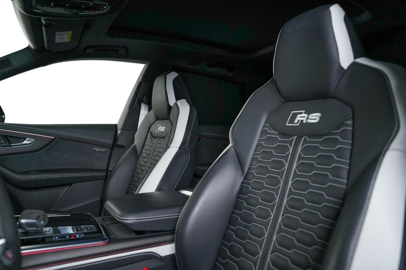 أودي RSQ8 STD