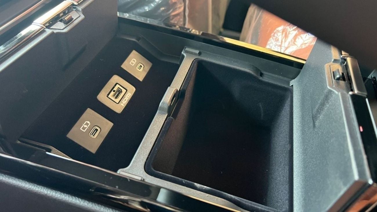 Lexus LX 600 LEXUS LX600 KURO VIP 3.5L | 2024 | 0KM | GCC