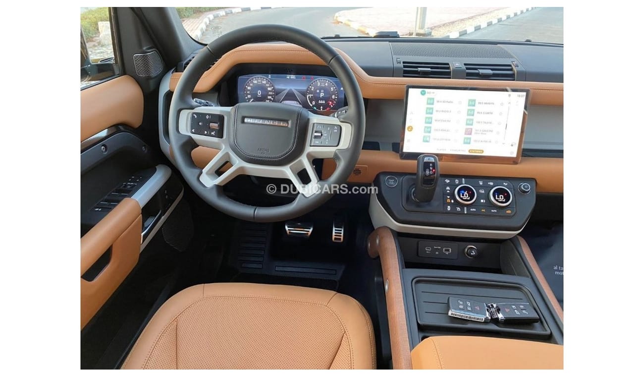Land Rover Defender BLACK TAN GCC SPEC UNDER WARRANTY AND SERVICE