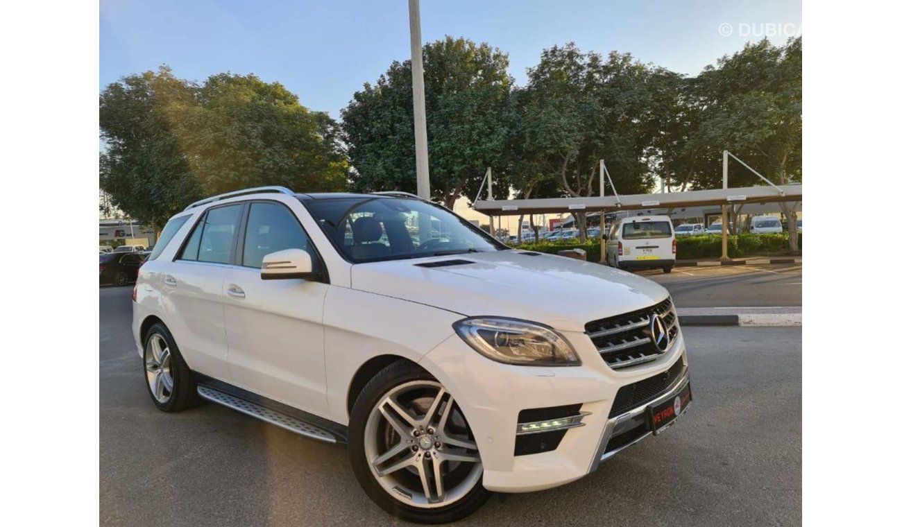 مرسيدس بنز ML 350 = YEAR END SPECIAL = WARRANTY = FREE REGISTRATION = AMG  = GCC SPECS