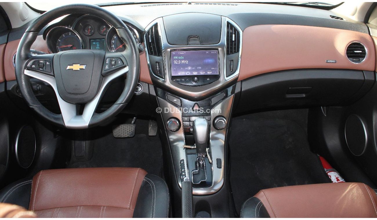 شيفروليه كروز LT شيفروليه كروز 2016 خليجي بحالة ممتازة فل أوبشن بلدون حوادث