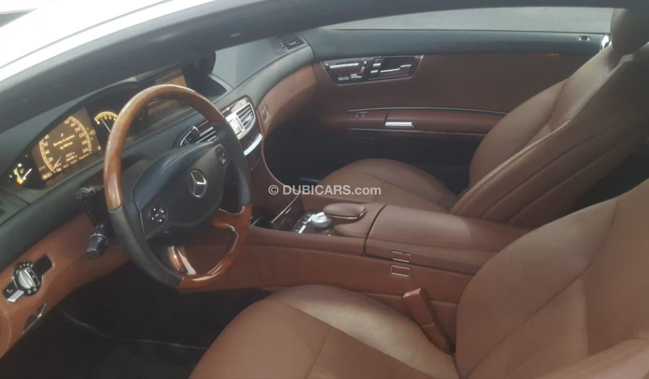 Mercedes-Benz CL 500 model 2008 GCC car prefect condition full service full option low mileage
