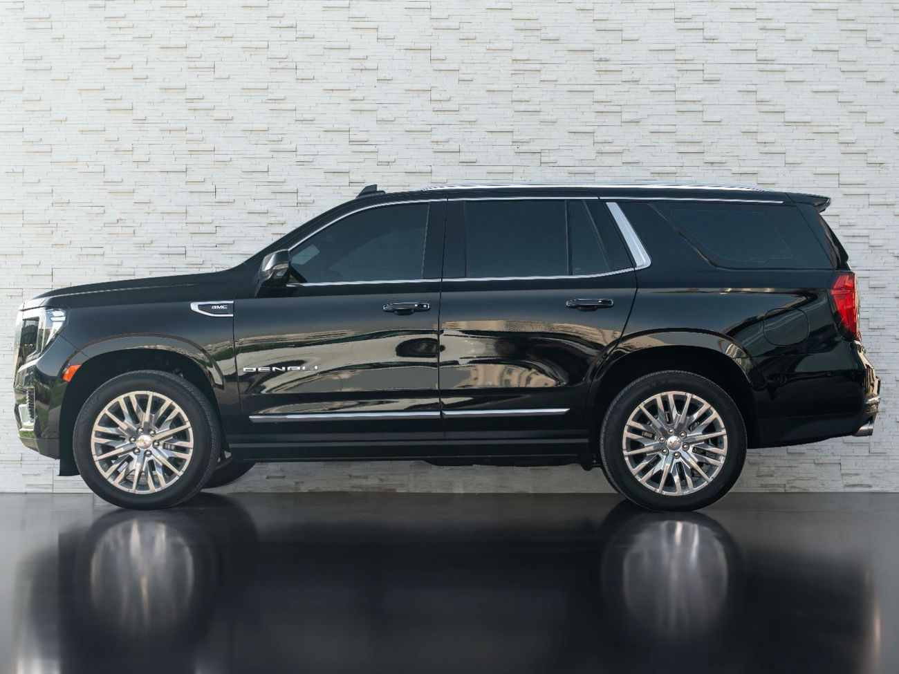 جي أم سي يوكون Denali 6.2L (8 Seater)