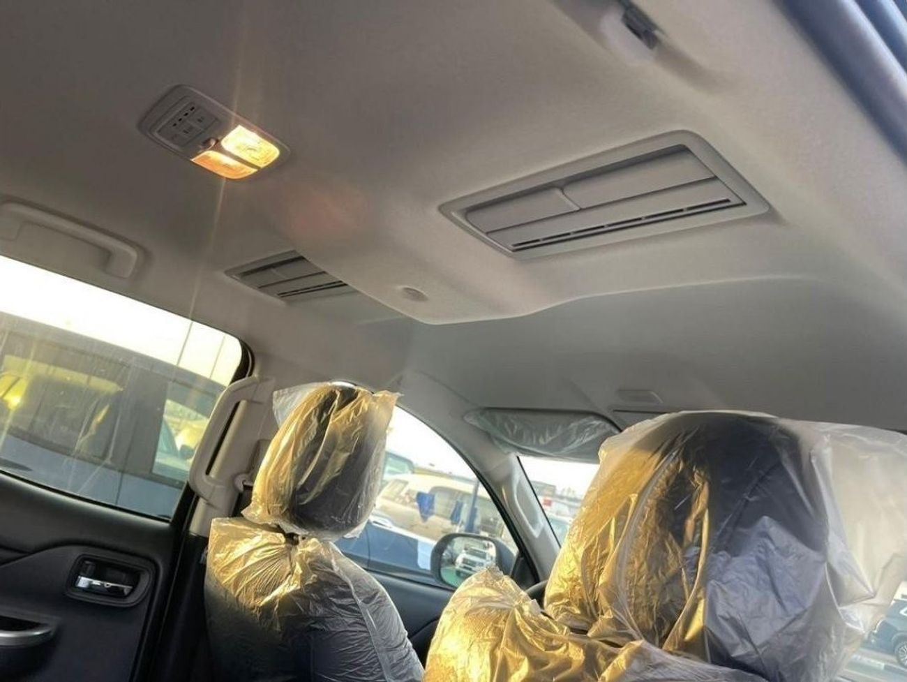 Mitsubishi L200 sportero  deseil  4x4  full   option automatic