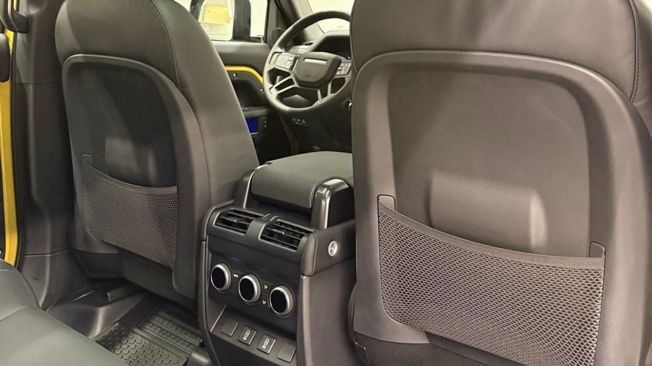 Land Rover Defender Trophy Edition V6 | GCC Specs | 5-Year Warranty & Service Contract