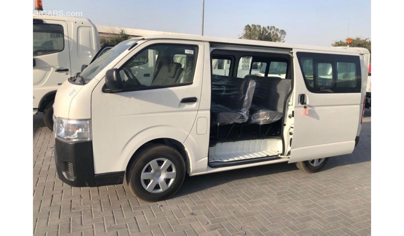 Toyota Hiace 2020,Petrol,15 seat