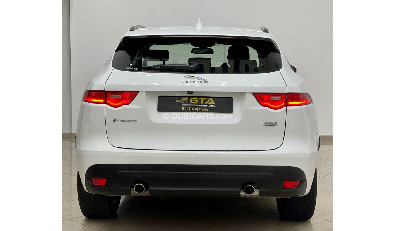 جاكوار F بيس R-سبورت