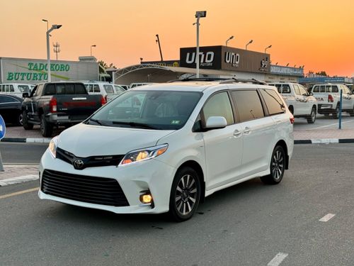 Toyota Sienna 2019 XLE SUNROOF 4x4 FULL OPTION US SPEC
