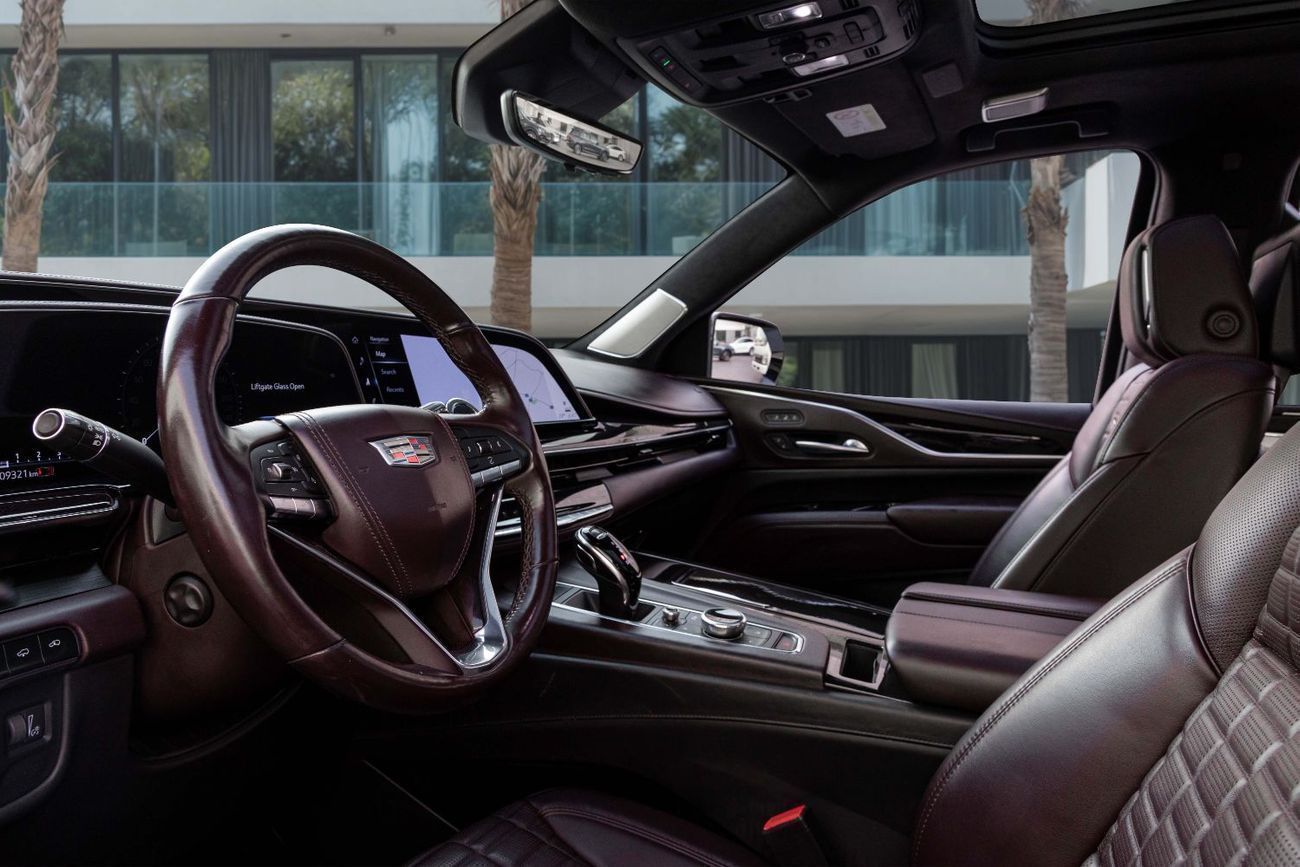 Cadillac Escalade ESV | V8 | 4,700 P.M | 0% Downpayment | AGENCY SERVICED!