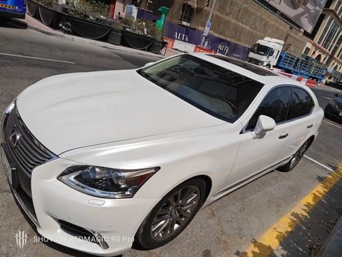 Lexus LS460 4.6L