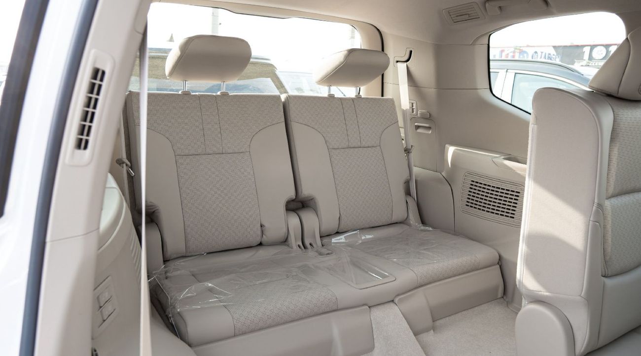 Toyota Land Cruiser ECT0114 - Toyota LC300 VXR  - 3.5L Hybrid Auto White with Beige 2025