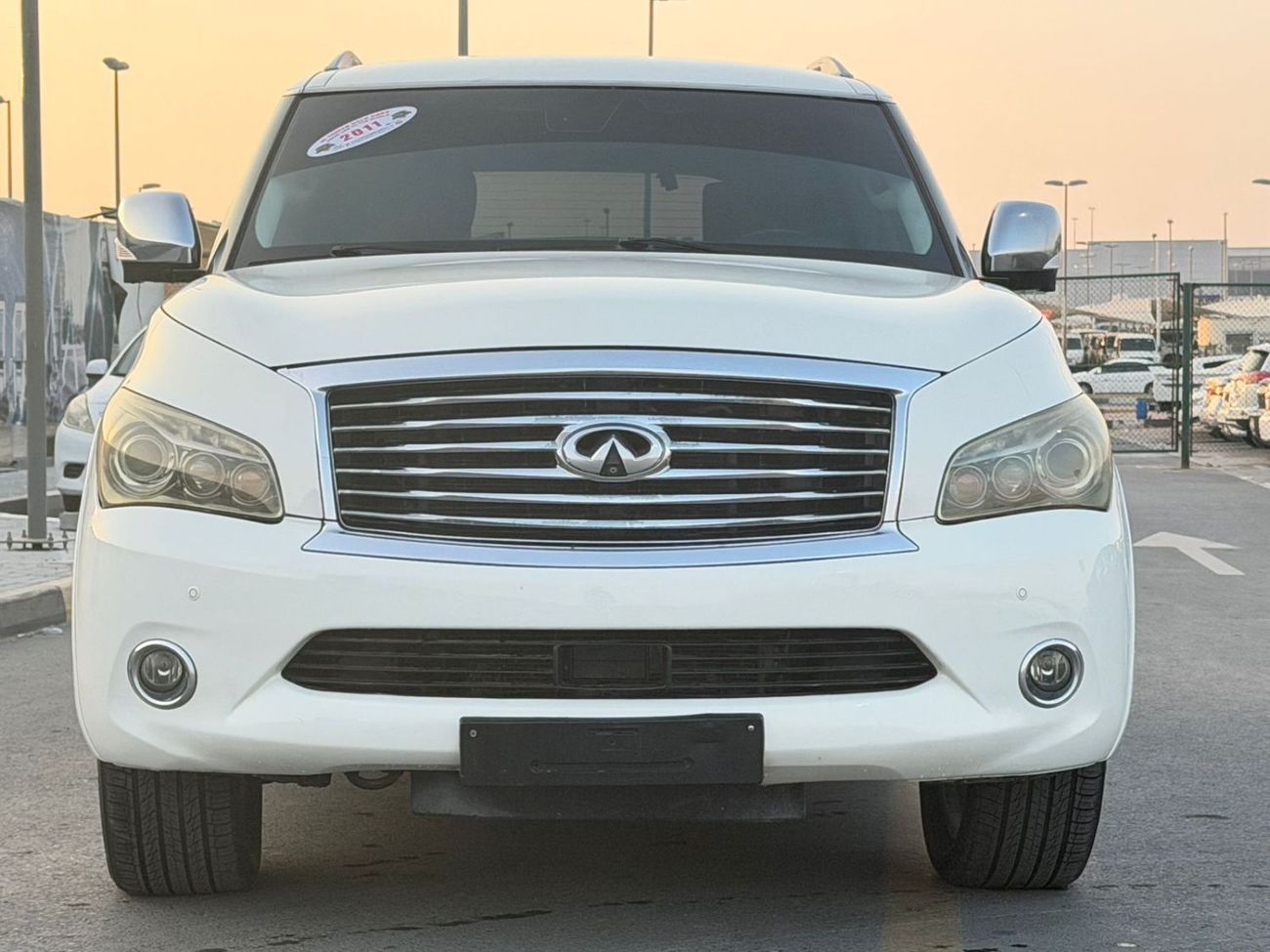 Infiniti QX56 Full option, number one