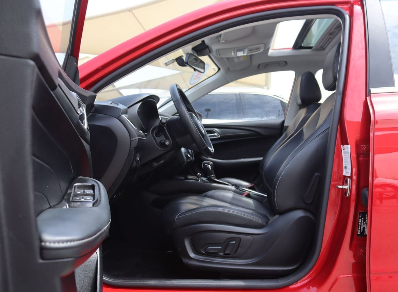 أم جي 5 ام جى 5 - 2024- خليجى - فل أوبشن - بمحرك 1.5- تشيكات وكاله - بحاله ممتازه من الداخل والخارج