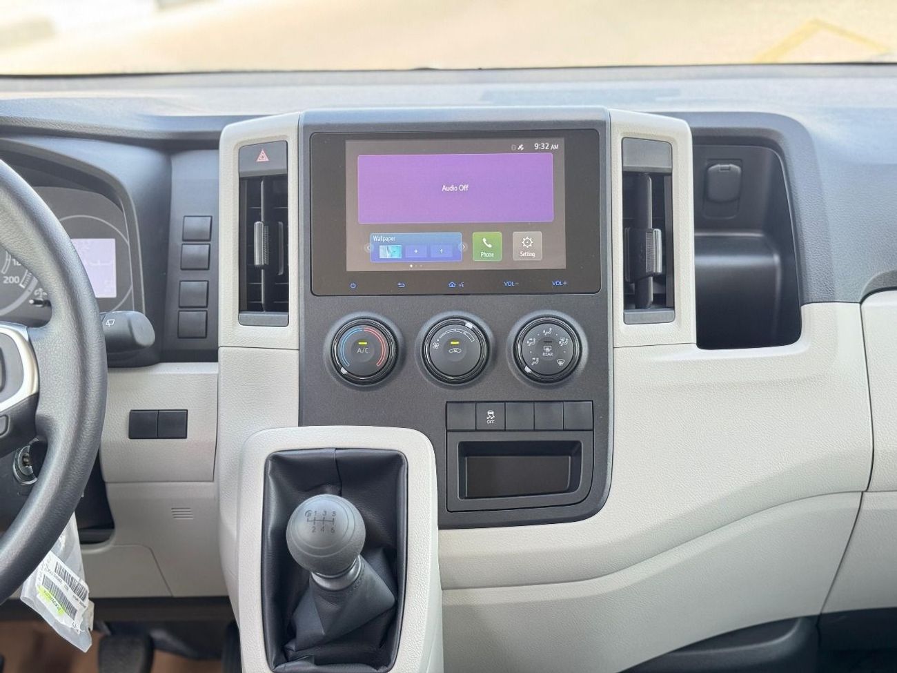 Toyota Hiace Hiace 3.5 MT petrol 2026