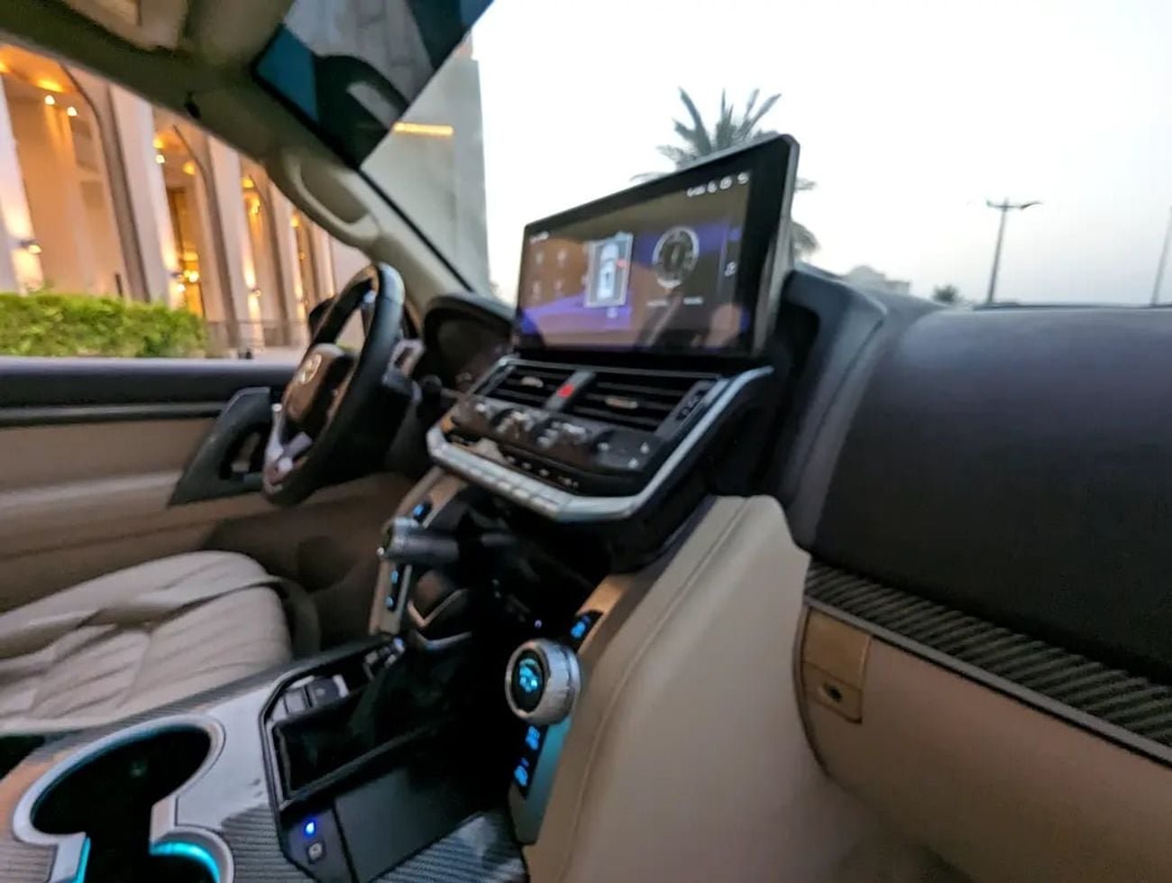 تويوتا لاند كروزر GXR 2014 Facelifted 2026 With Interior and Exterior V6 4.0L GCC specs